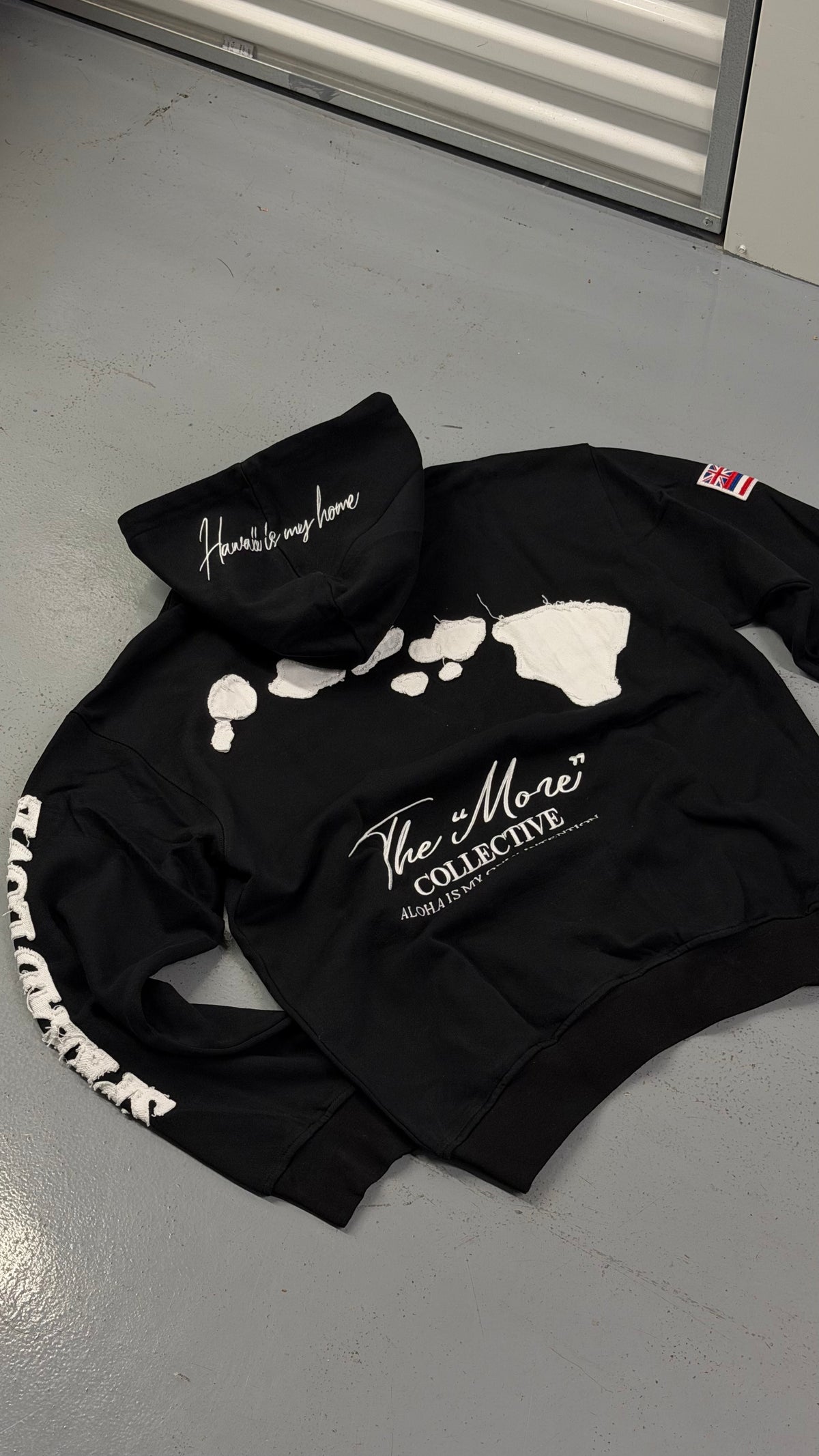 HAWAII ISLANDS HOODIE - SOLID BLACK