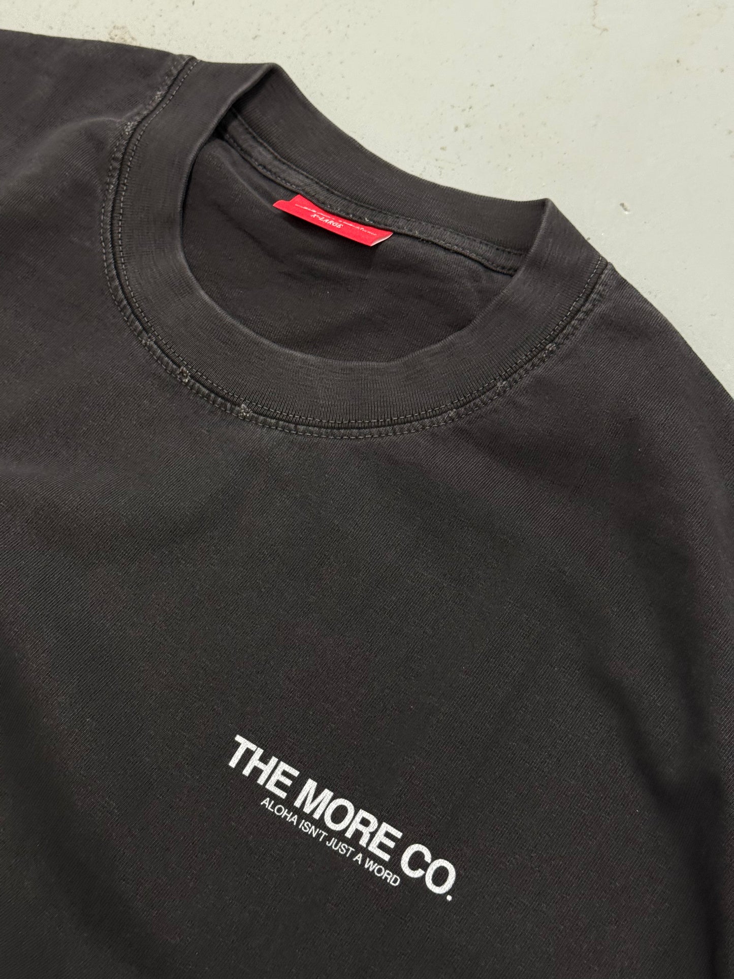 HIBISCUS TEE - WASHED BLACK