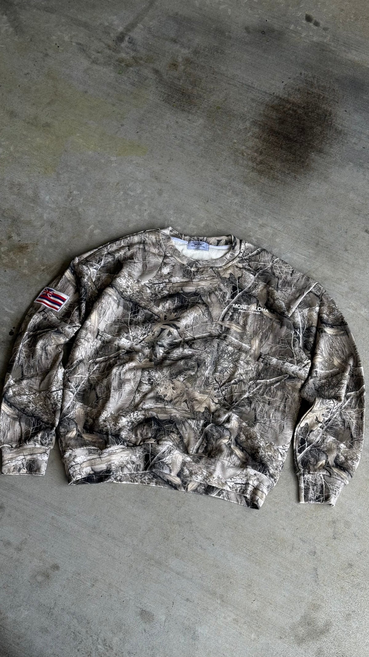 “MORE” ALOHA X CAMO CREW NECK