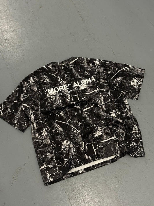 SPREAD LOVE TEE - BLACK CAMO