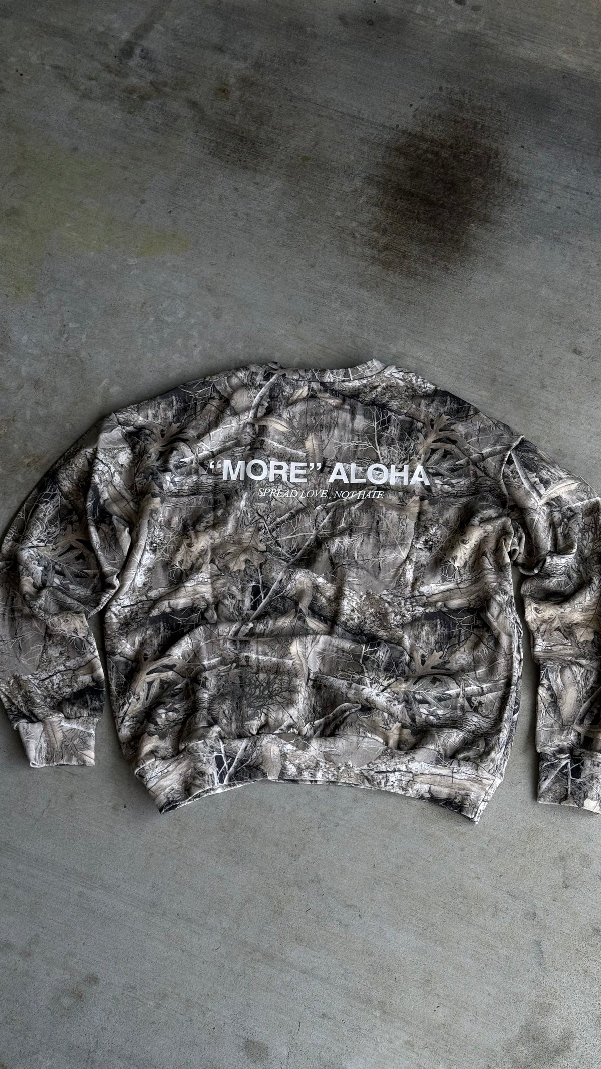 “MORE” ALOHA X CAMO CREW NECK