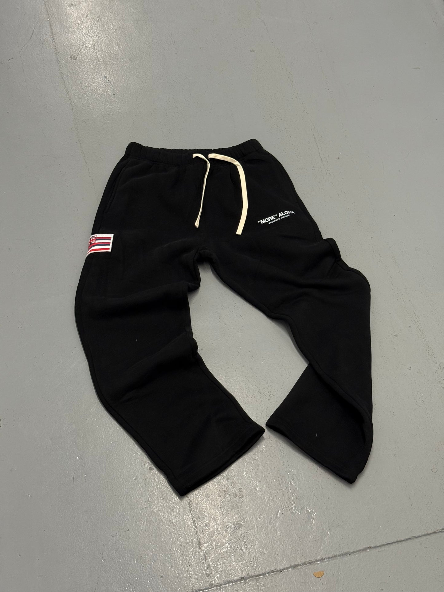 “MORE” ALOHA SWEATS - BLACK